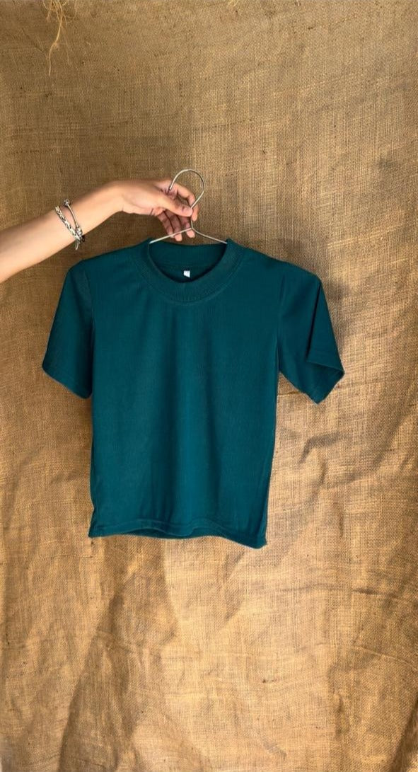 Short sleeve basic.