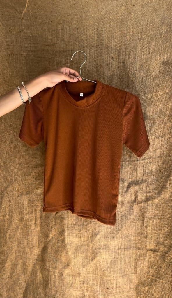 Short sleeve basic.
